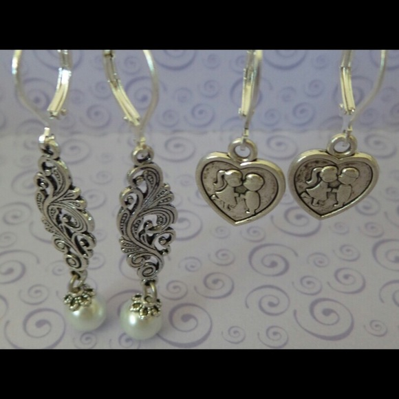 2 Pairs of Drop Dangle Lever Back Earrings - Picture 6 of 9